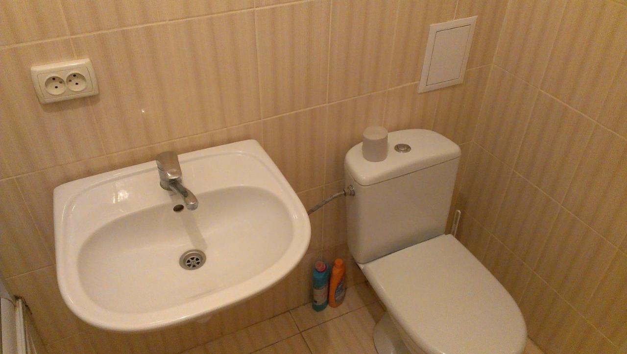 Apartment On Stepana Bandery 37 Постійне Електропостачання Lviv Exteriör bild