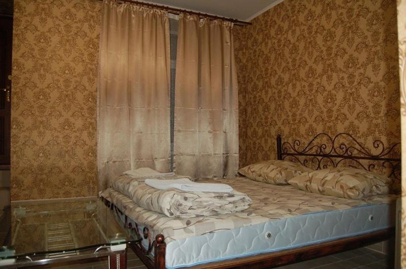 Apartment On Stepana Bandery 37 Постійне Електропостачання Lviv Exteriör bild