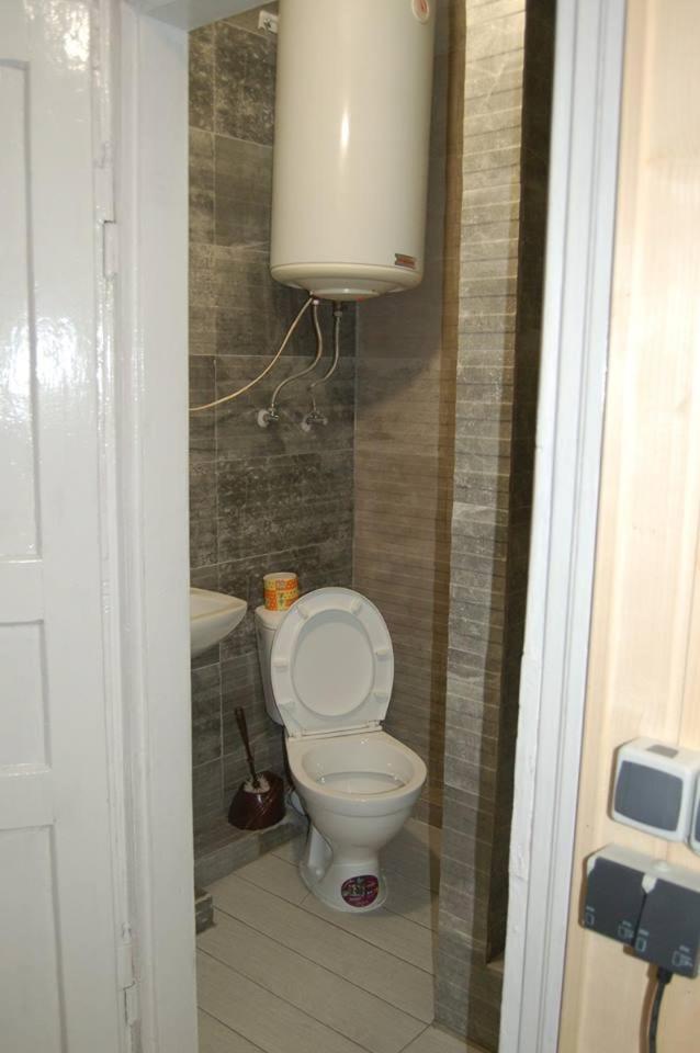 Apartment On Stepana Bandery 37 Постійне Електропостачання Lviv Exteriör bild